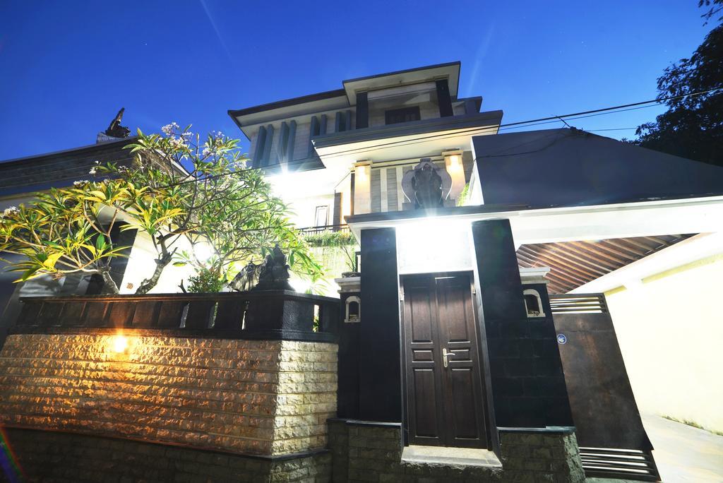 Ganggas Homestay Jimbaran Εξωτερικό φωτογραφία